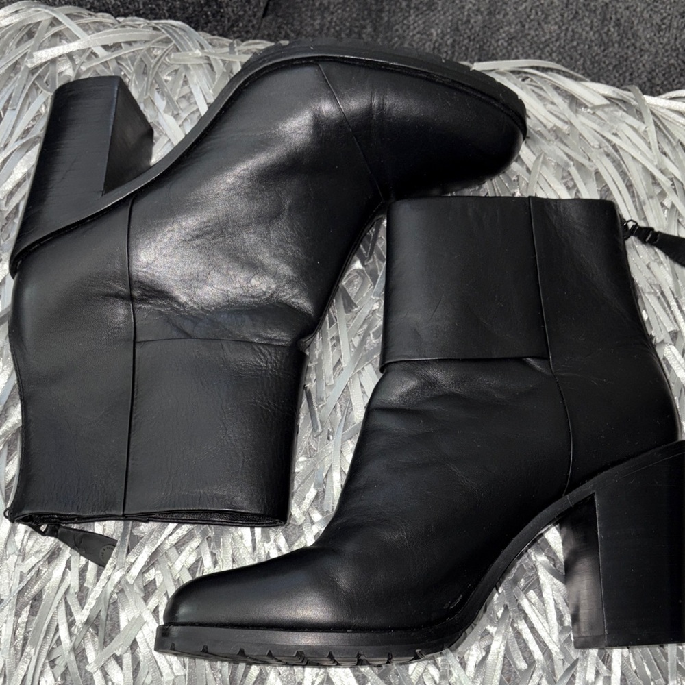 Rag & Bone Black Leather Ankle Boots size 40 - Picture 3 of 4